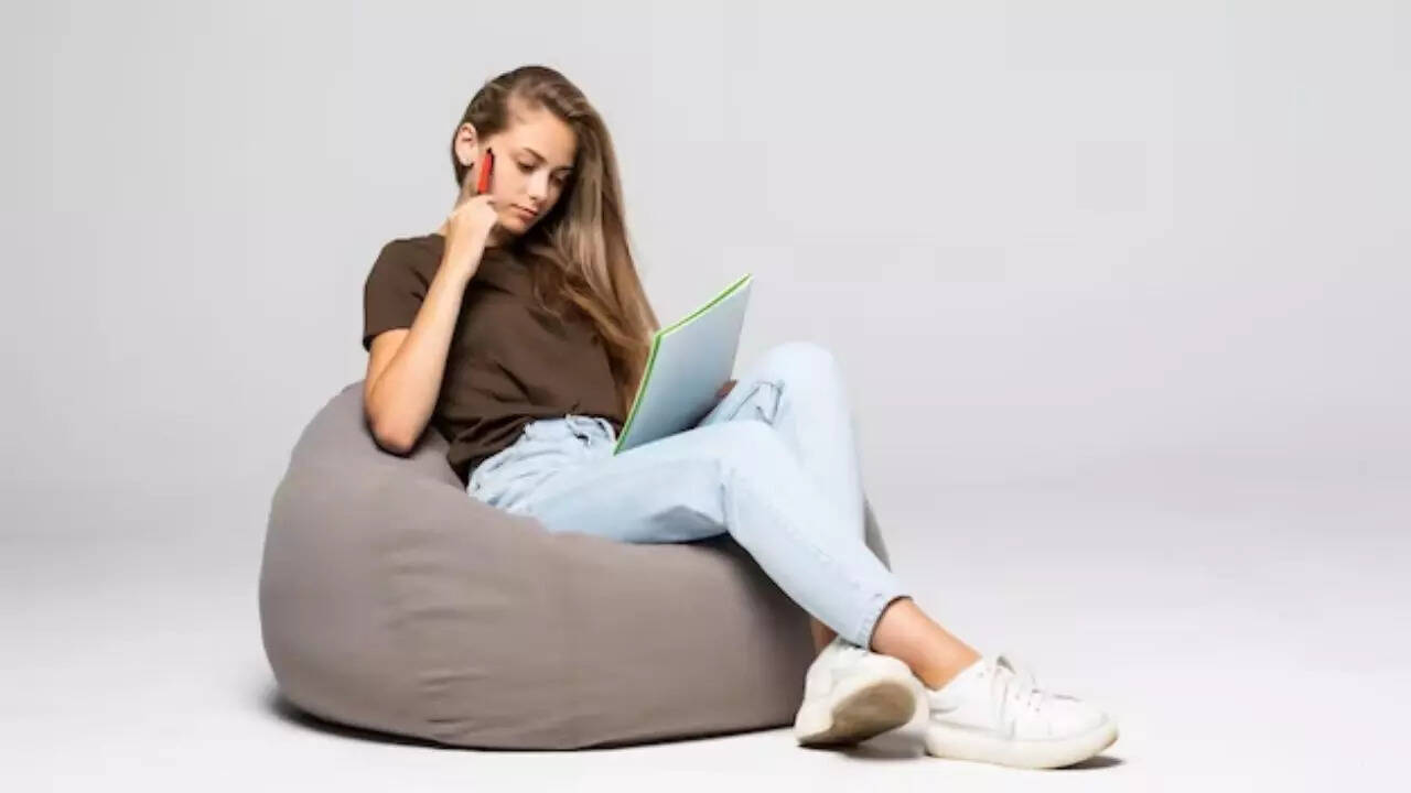 5 Best & Most Comfortable Bean Bags Under Rs. 2000