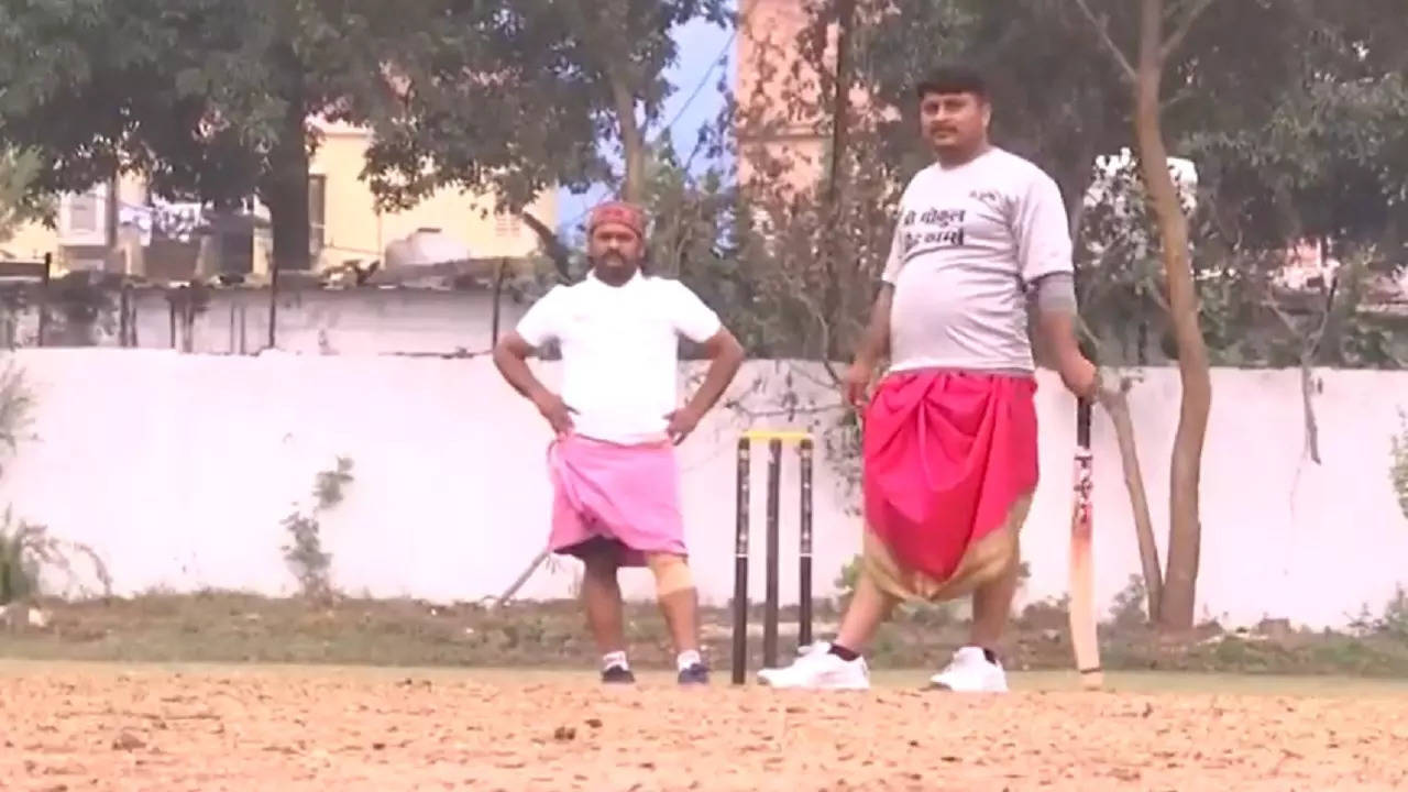 Cricketers Wearing Dhoti Kurta In Bhopal