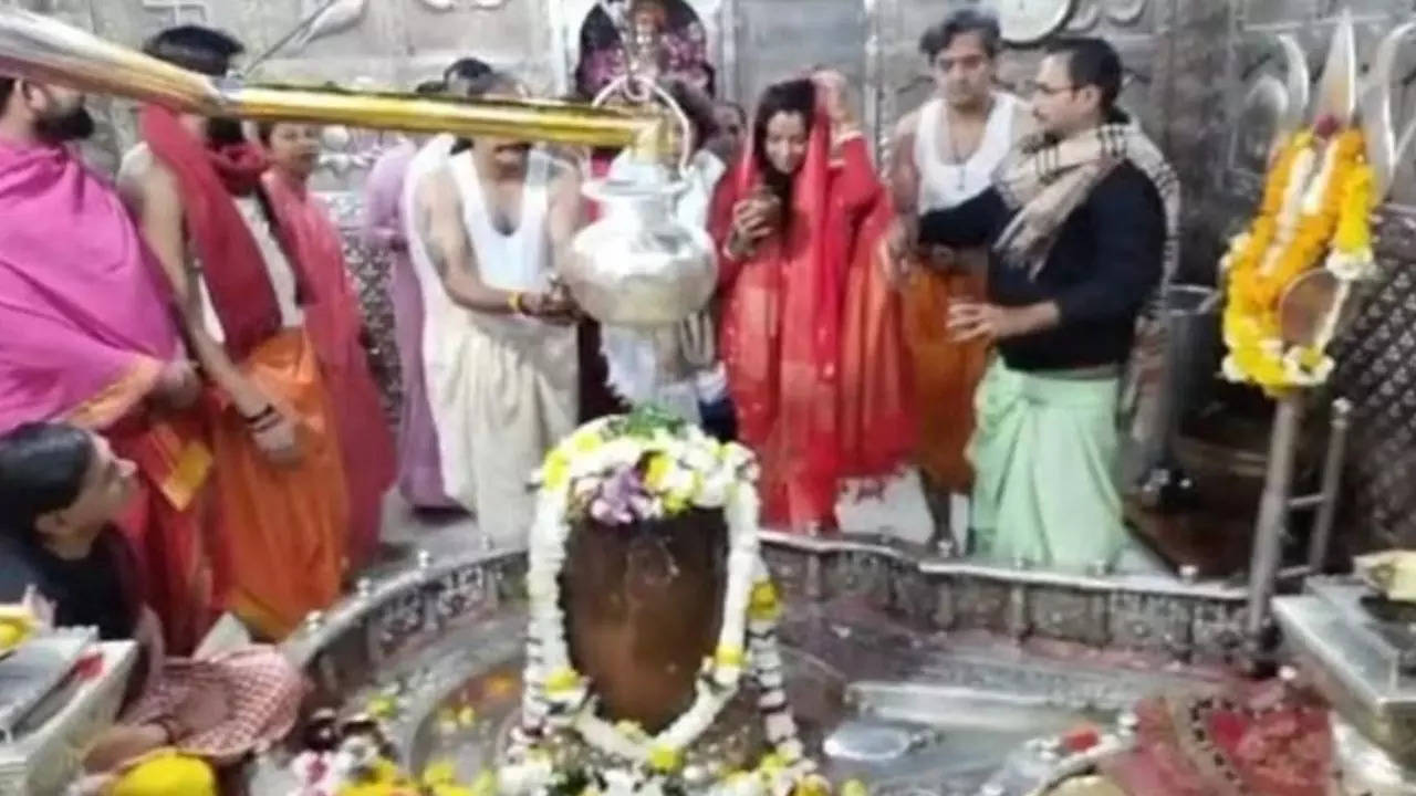 Rupali Ganguly at Mahakal Temple