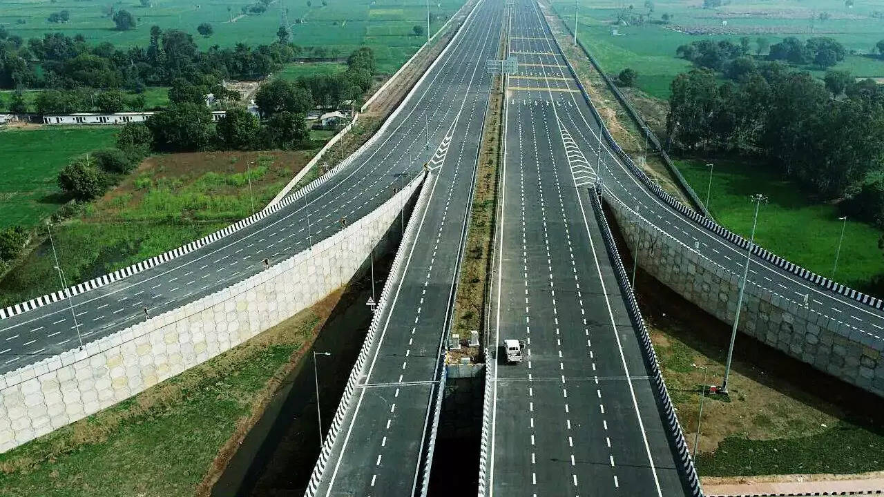 Delhi Mumbai Expressway Surat Section Will Be Open By March April