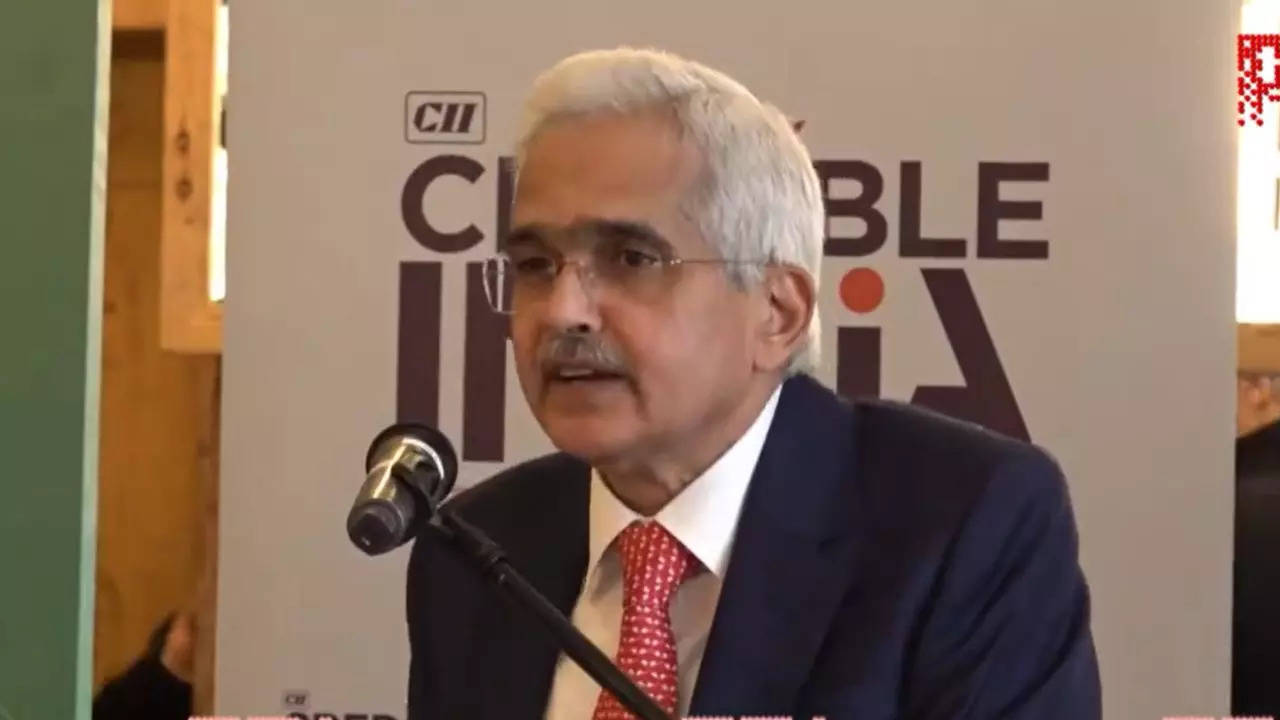 World Economic Forum, Shaktikanta Das, RBI Governor, India GDP