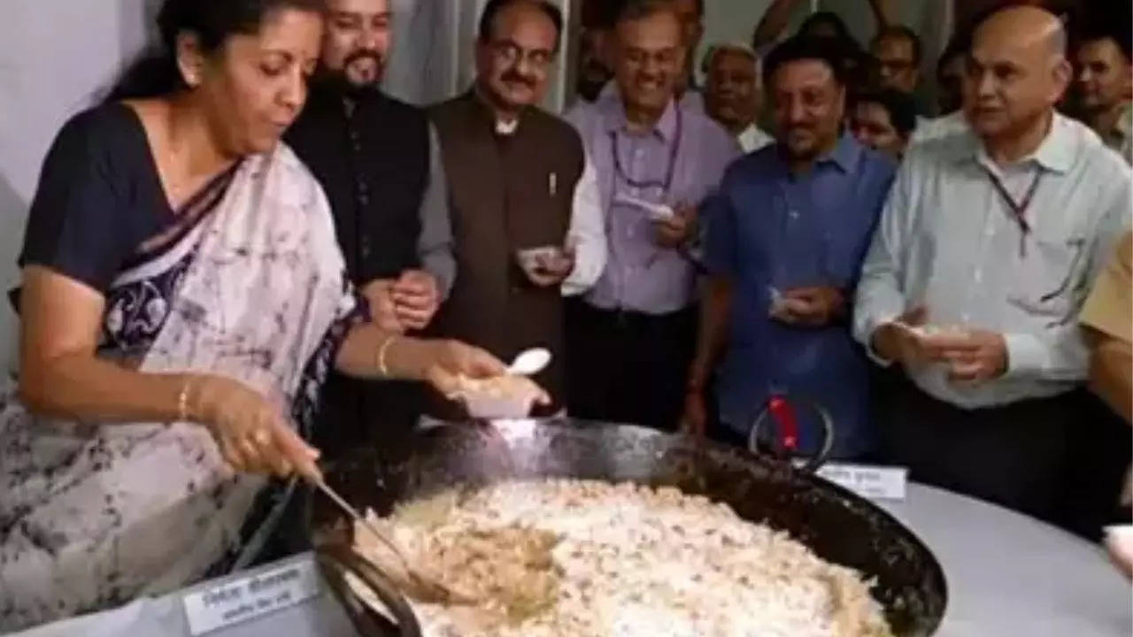 Budget Halwa Ceremony Nirmala Sitharaman