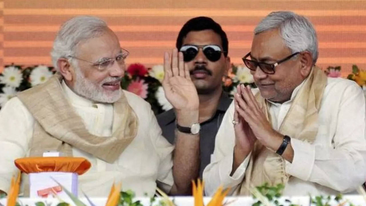 PM Modi With Nitish Kumar