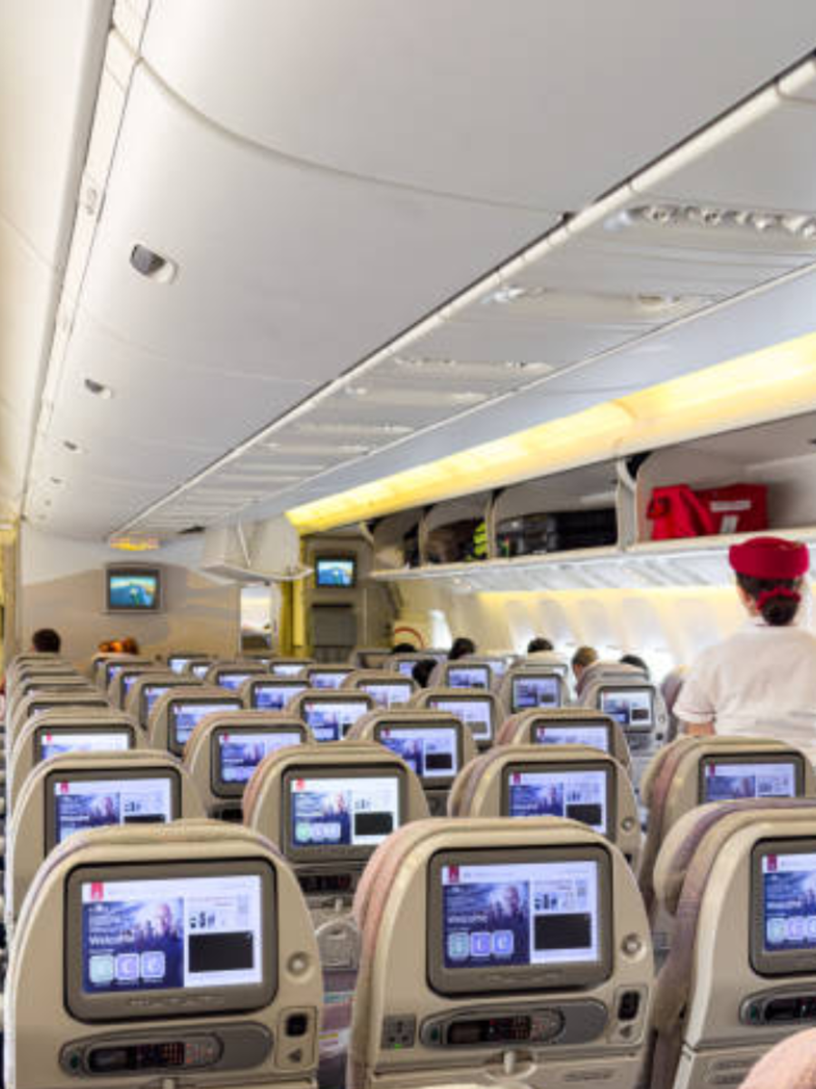 Why do planes turn off lights for takeoff and landing see reason