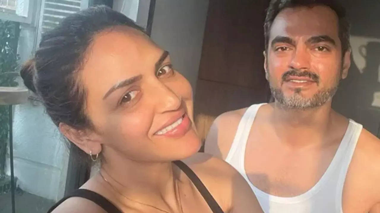 Esha Deol Husband Bharat Takhtani Still Wants to save Marriage?