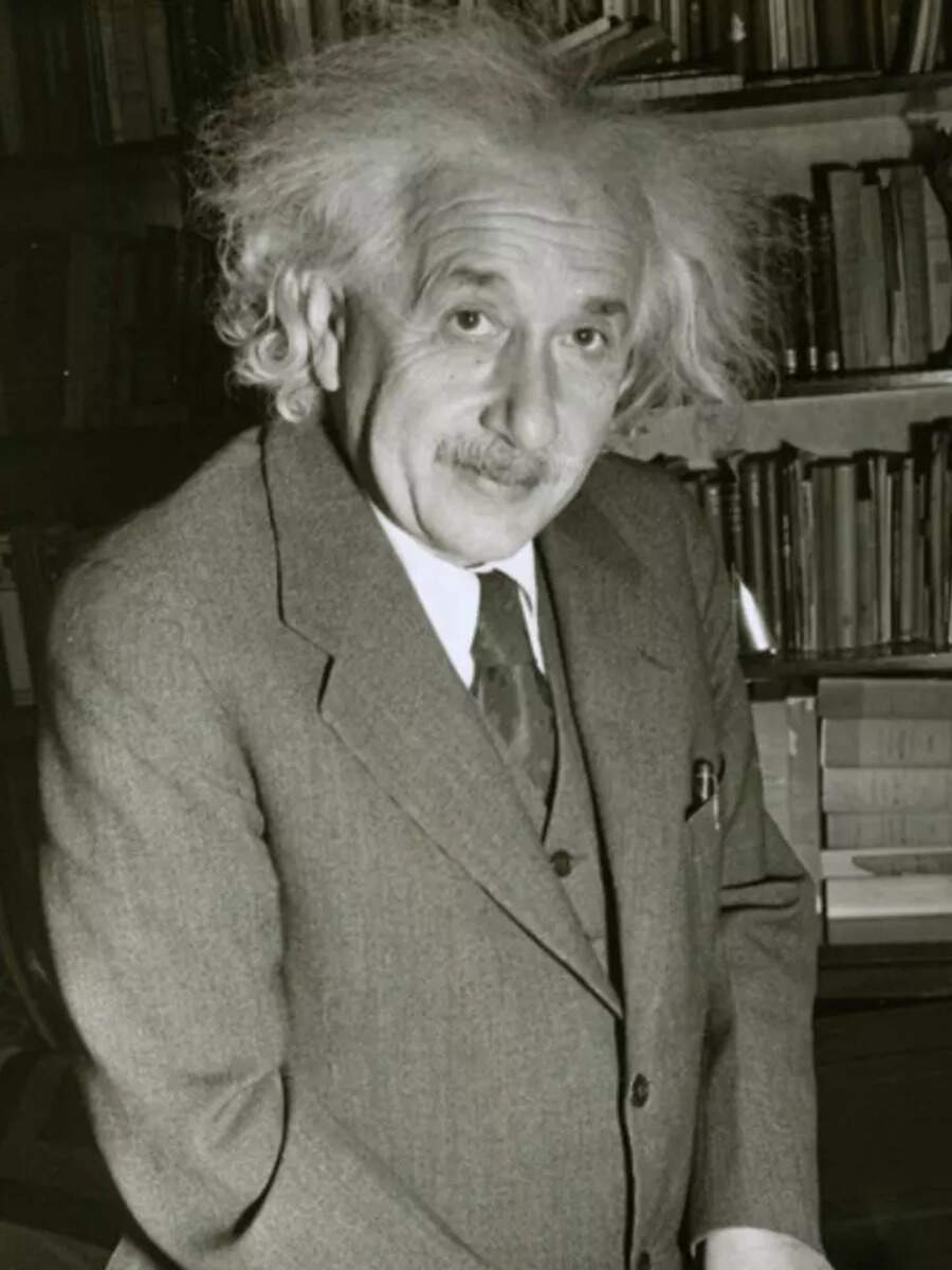  what was albert einstein iq
