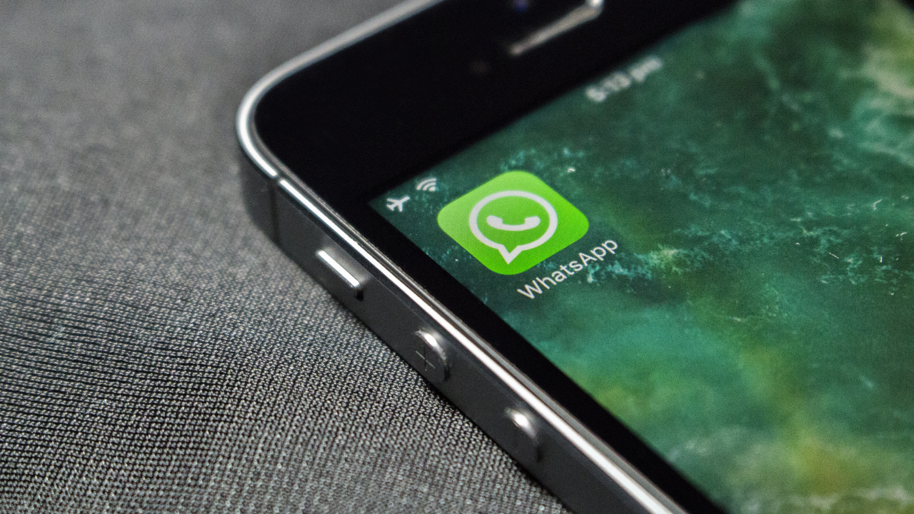 WhatsApp Blocks Screenshots of Profile Pictures