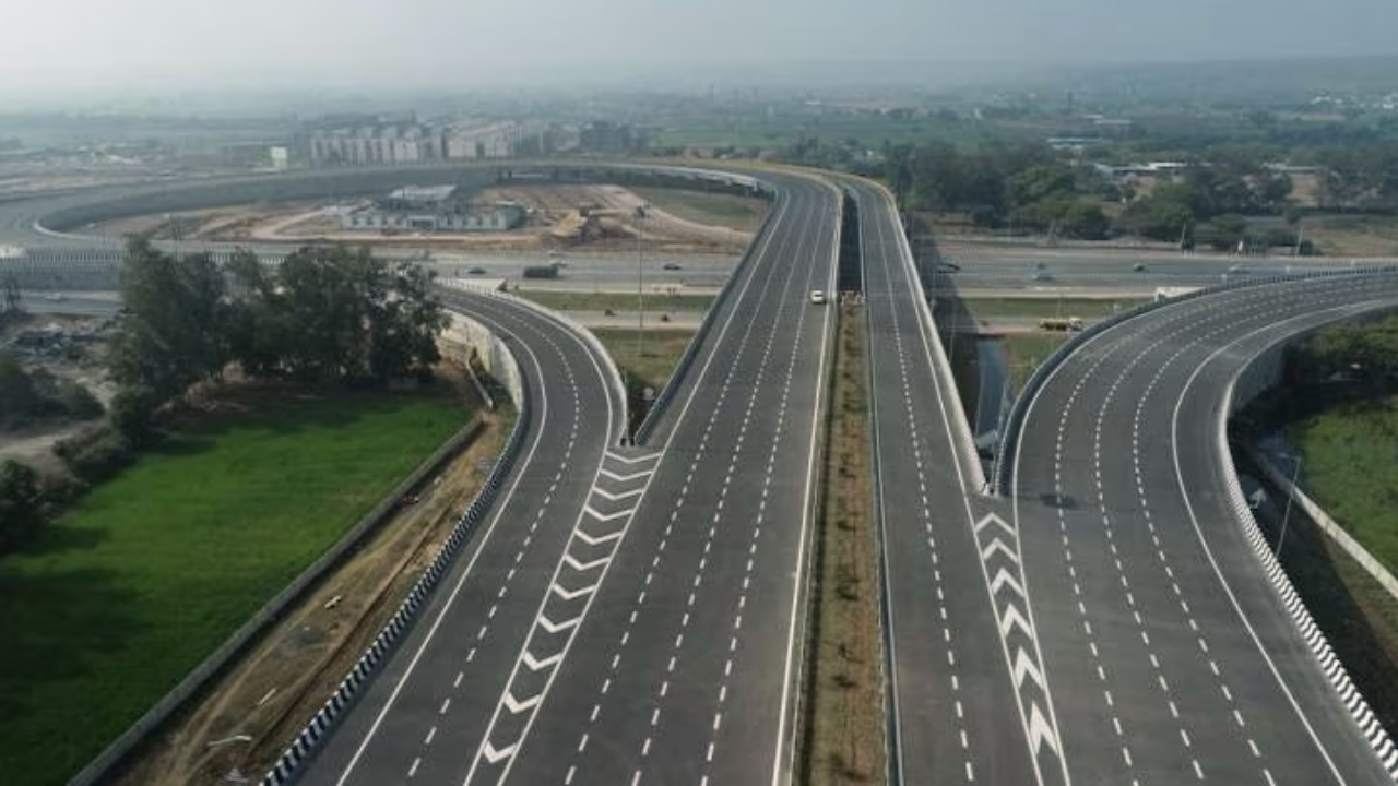 Delhi Mumbai Expressway