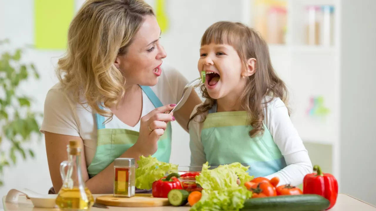 Tips To Feed Children Healthy Food