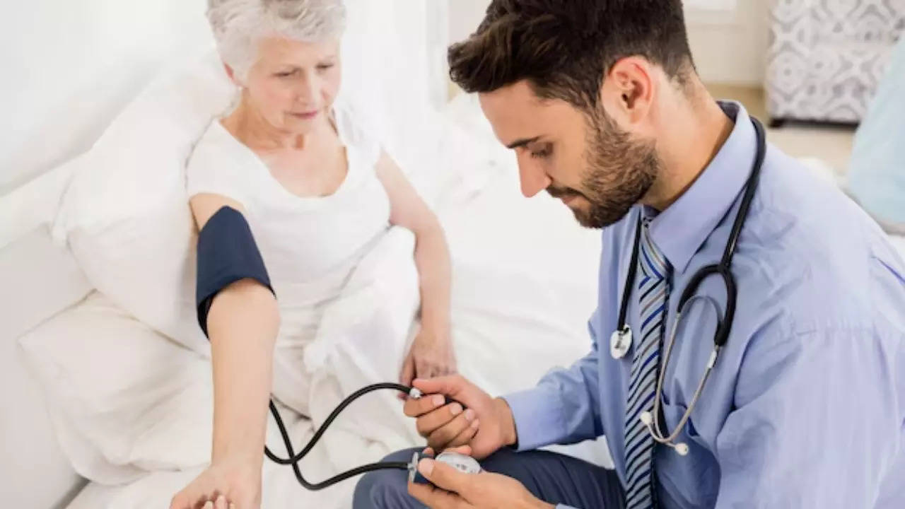 Disease Caused By High Blood Pressure In Old Age