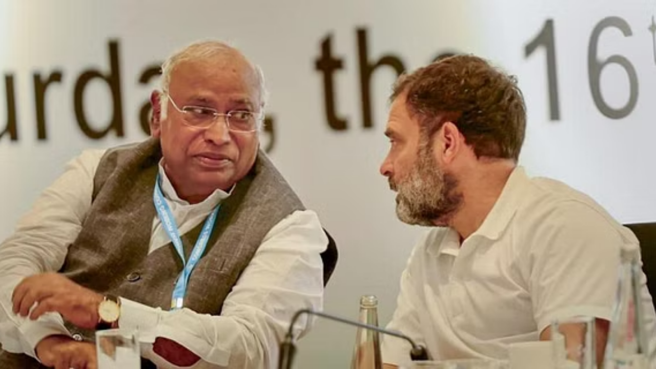 Congress leaders Rahul and Kharge