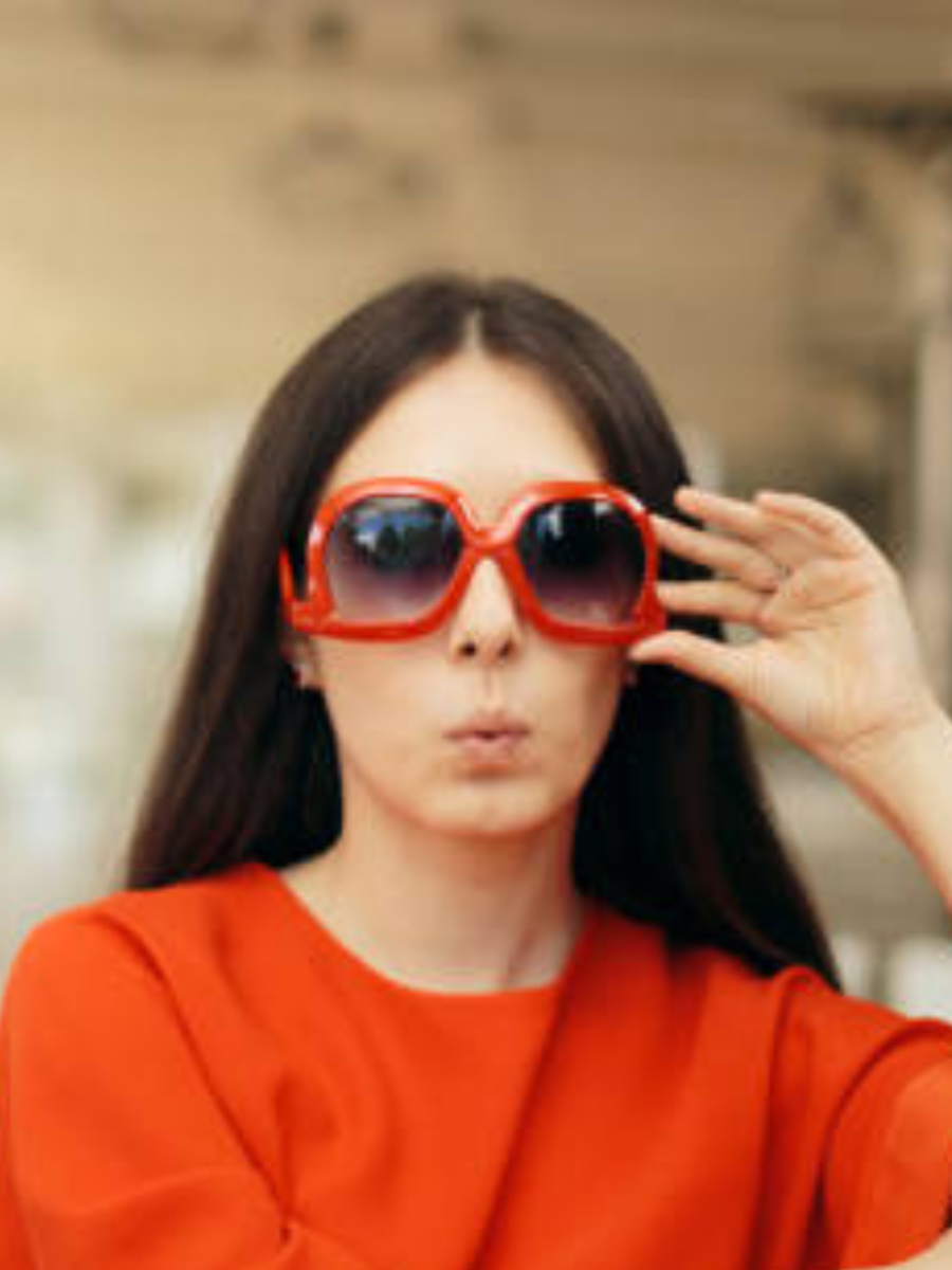 उन्हाळ्यात दिसा कूल, करा ट्रेण्डी गॉगलची फॅशन top trendy sunglasses