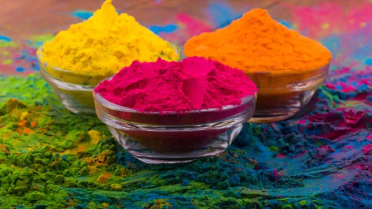 Holi Colors importance