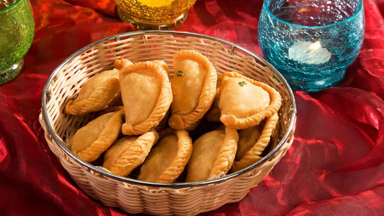 Holi Special Sugar Free Gujiya Recipe For Diabetic Patients