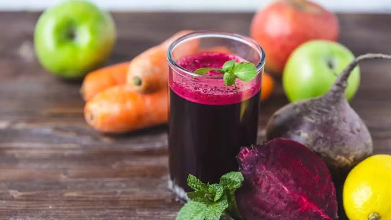 Carrot and Beetroot Juice Benefits To Detox Liver