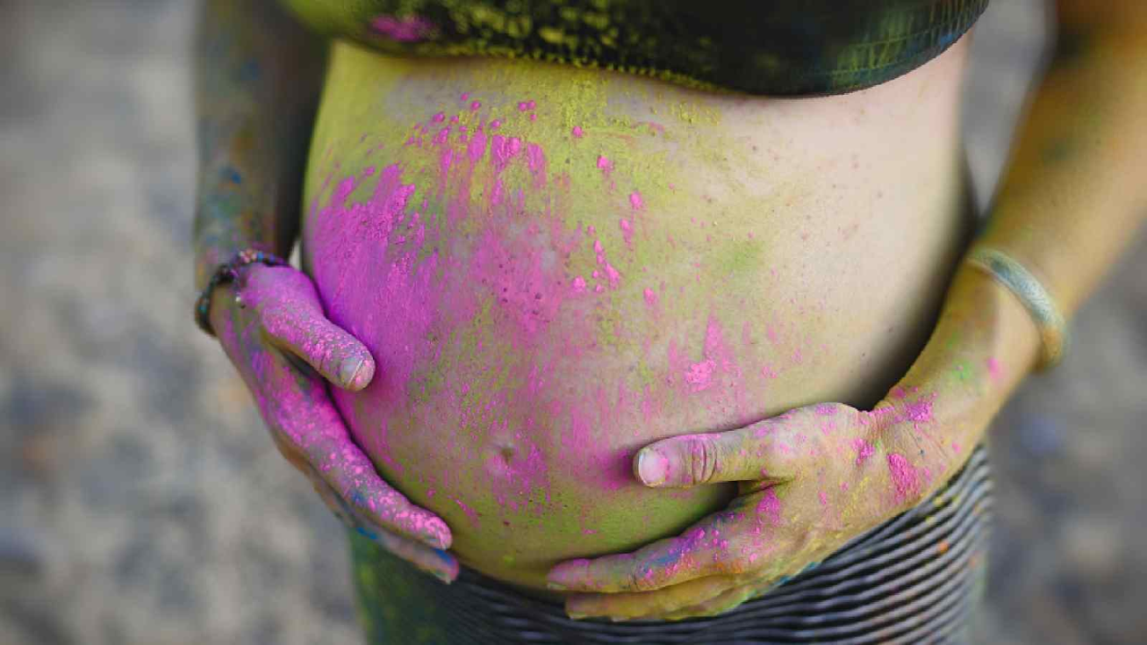 Pregnancy in holi, holi 2024, tips for pregnant women