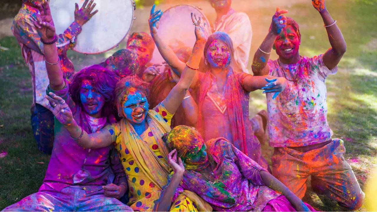 How To Reach Pushkar Rajasthan For Holi Celebration