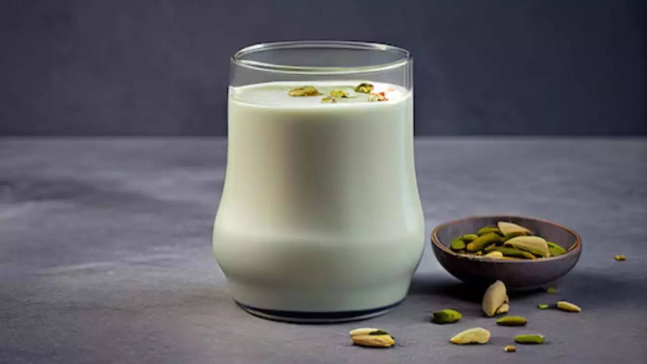 Benefits Of Drinking Cardamom Milk