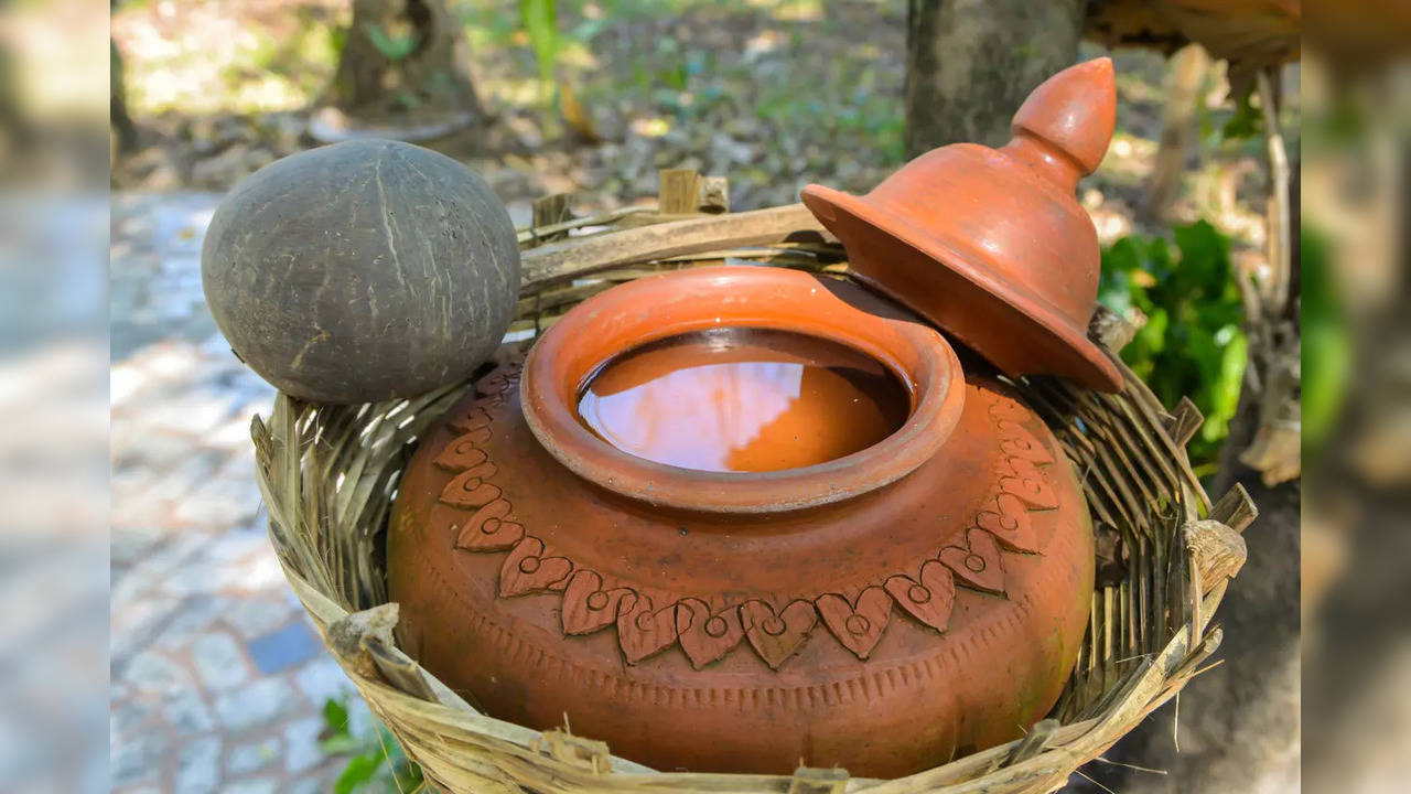 Drinking Water From Earthen Clay Pot Good Or Bad