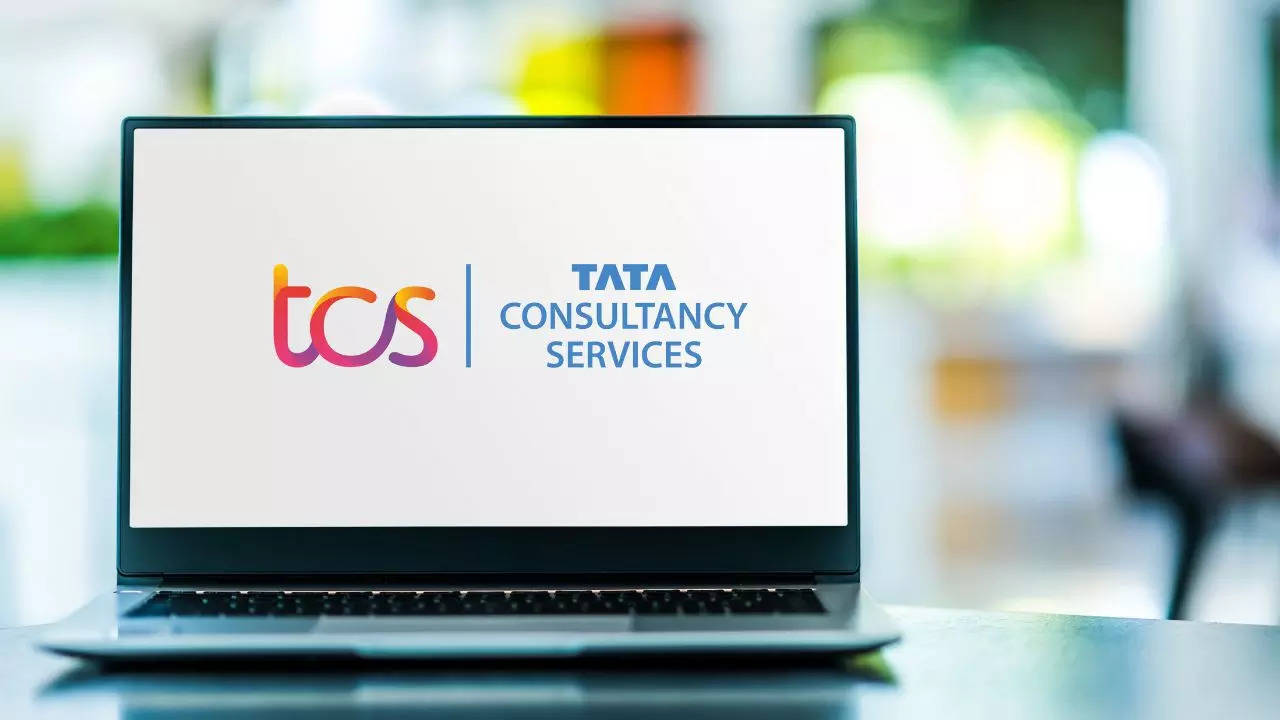 TCS Share Price: TCS डिविडेंड और Q4 रिजल्ट की आई डेट, शेयरों आज दिखी तेजी