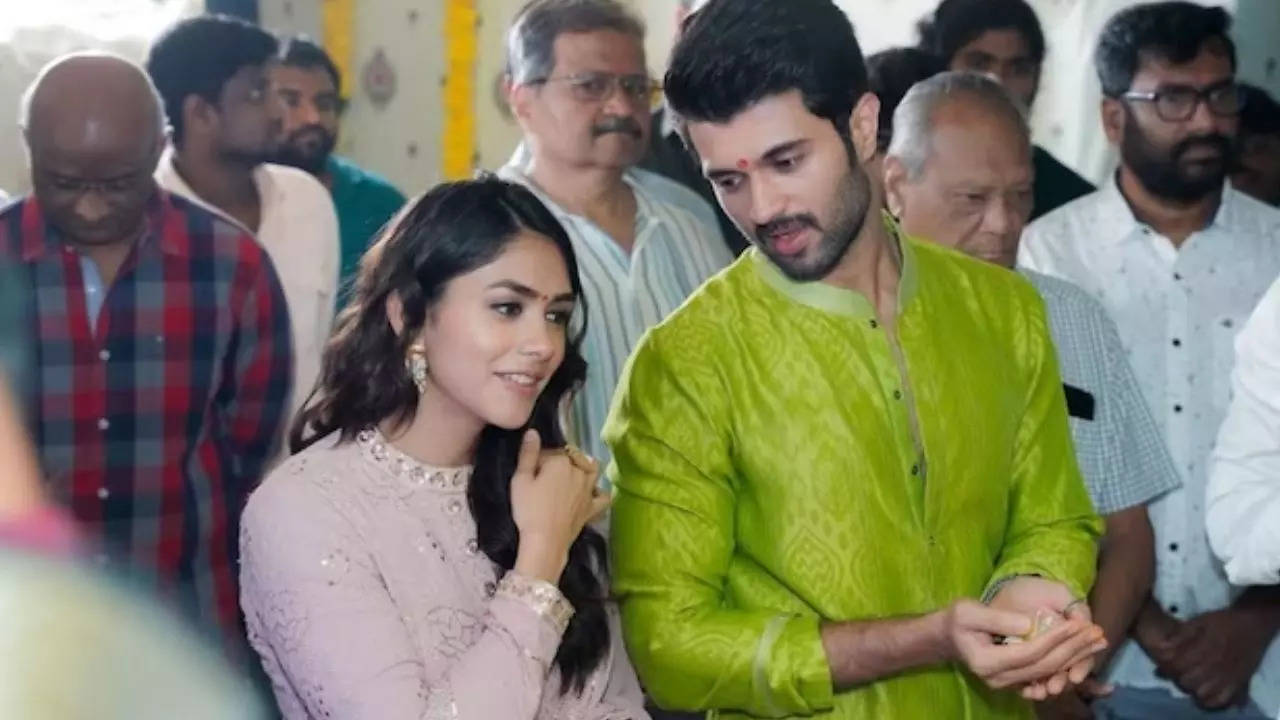 Vijay Deverakonda Praises Mrunal Thakur