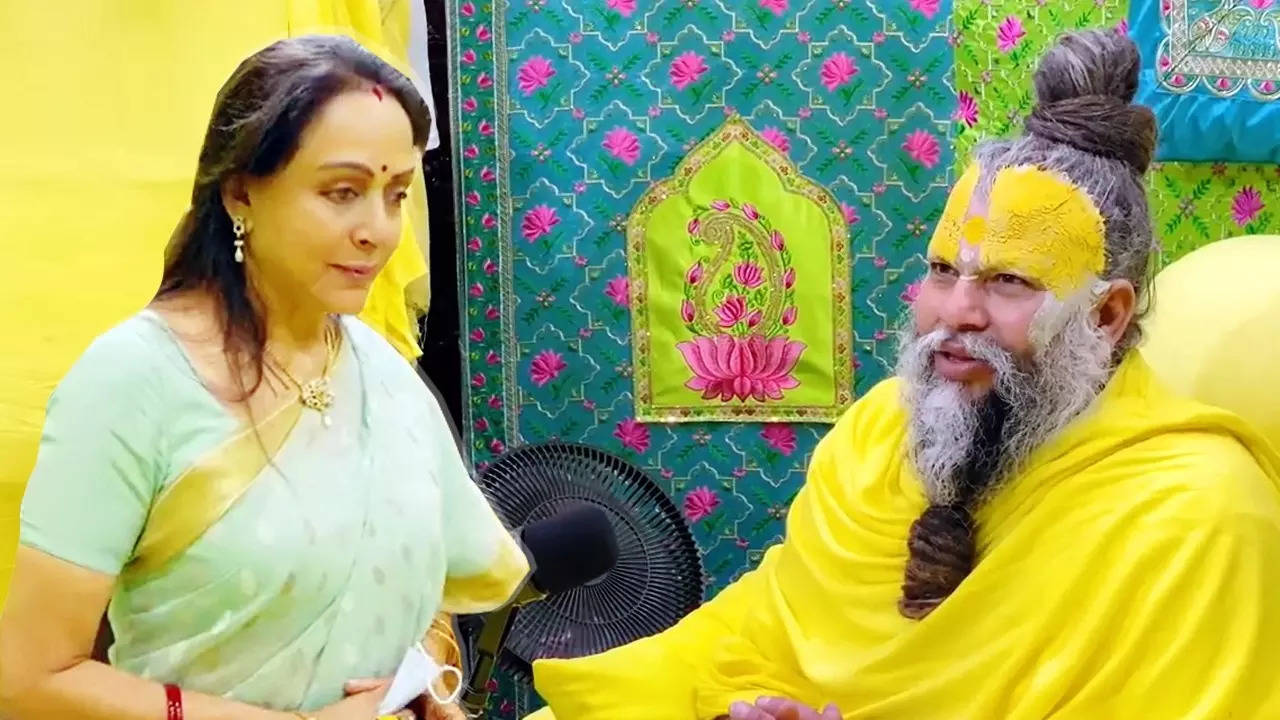 PREMANAND MAHARAJ-HEMA MALINI