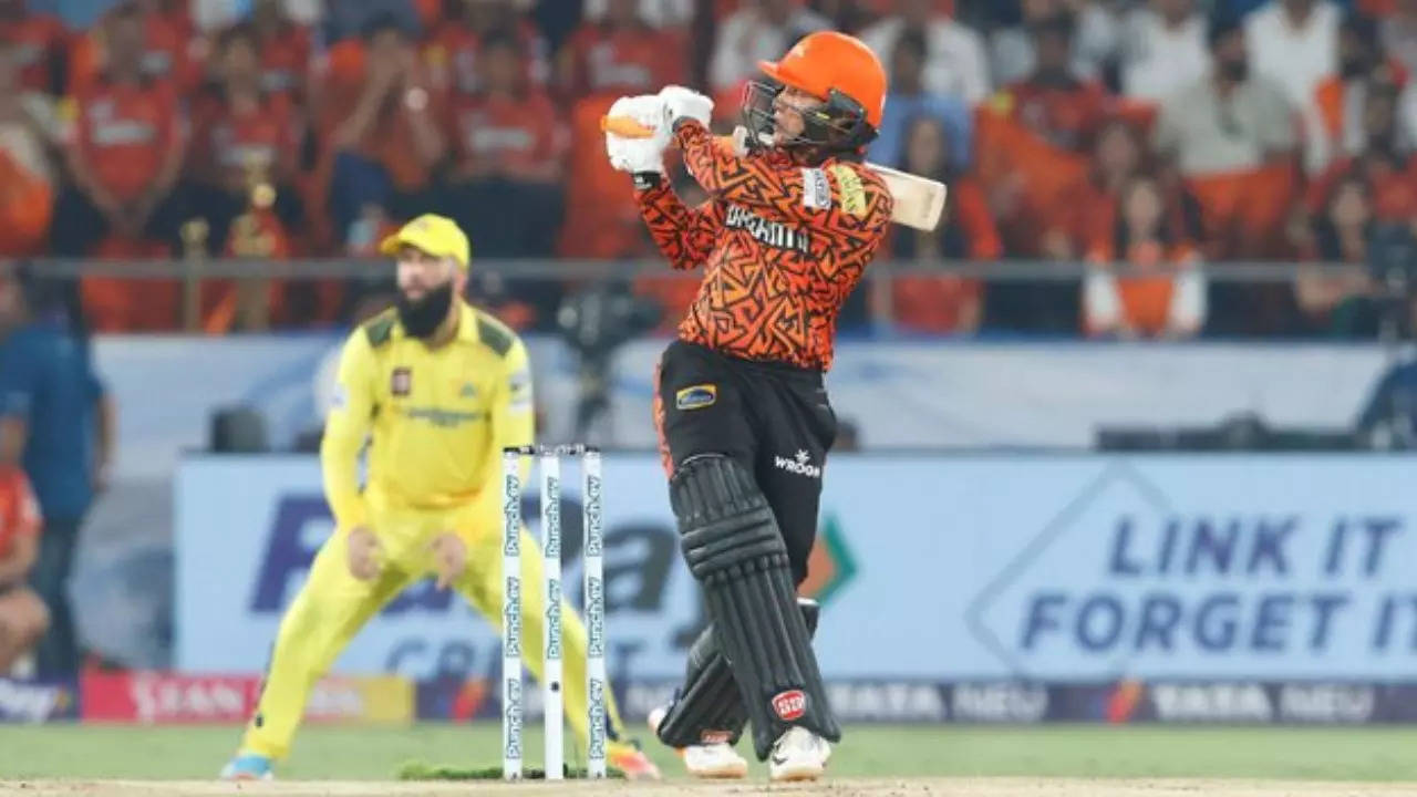 Abhishek Sharma becomes the first uncapped player to complete 1000 runs in SRH history