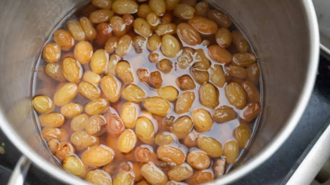 सेहत का खजाना है भीगी किशमिश, खाने से मिलते हैं ये 5 बड़े फायदे, आज ही ...