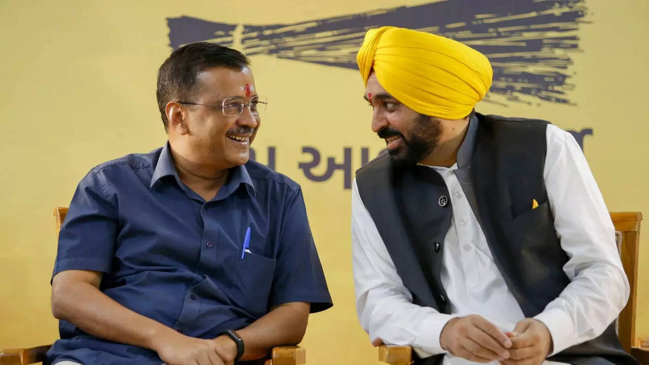 Arvind Kejriwal Bhagwant Mann