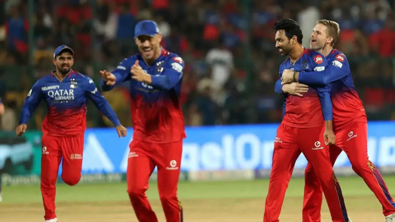 RCB vs DC, RCB vs DC Highlights, IPL 2024, IPL 2024 Highlights, IPL Today Match Highlights, RCB vs DC, DC vs RCB, Royal Challengers Bengaluru vs Delhi Capitals, M Chinnaswamy Stadium Bengaluru, Royal Challengers Bengaluru, Delhi Capitals,