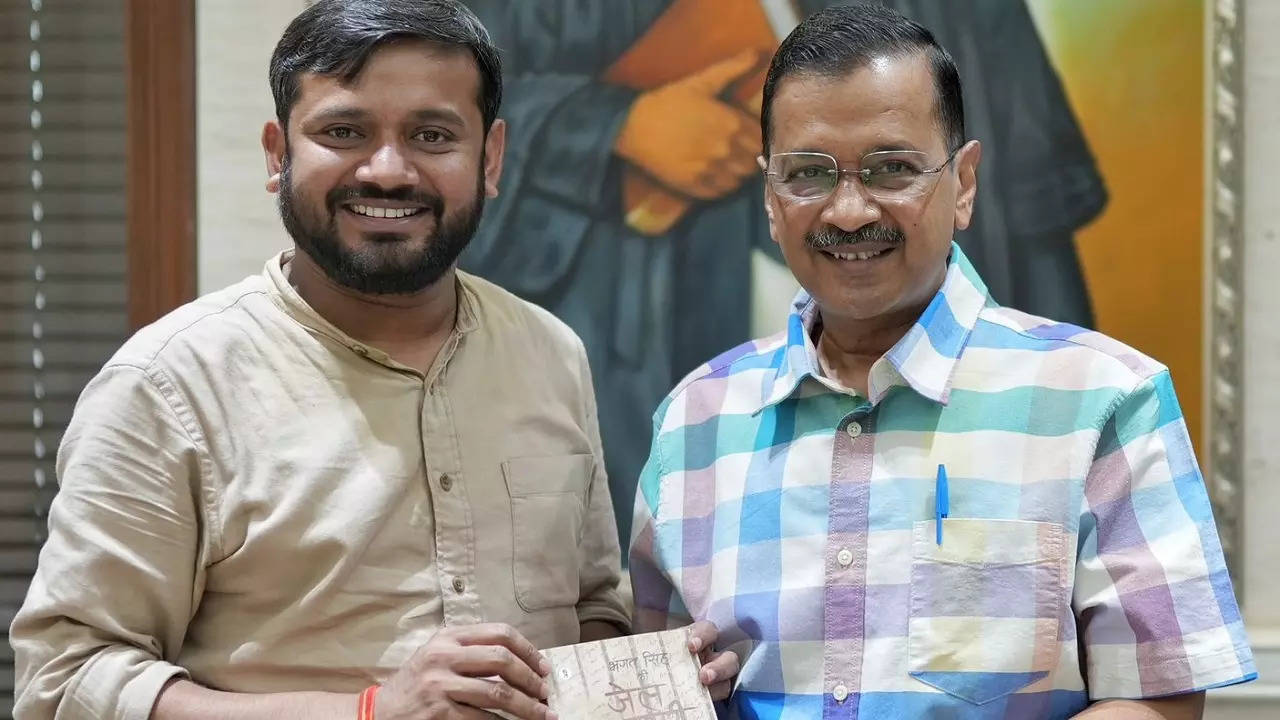 arvind kejriwal kanhaiya kumar