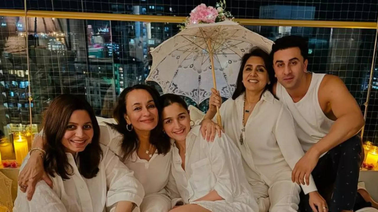 Alia Bhatt Mother's Day Celebration