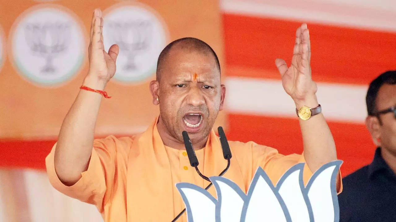 CM Yogi in Azamgarh