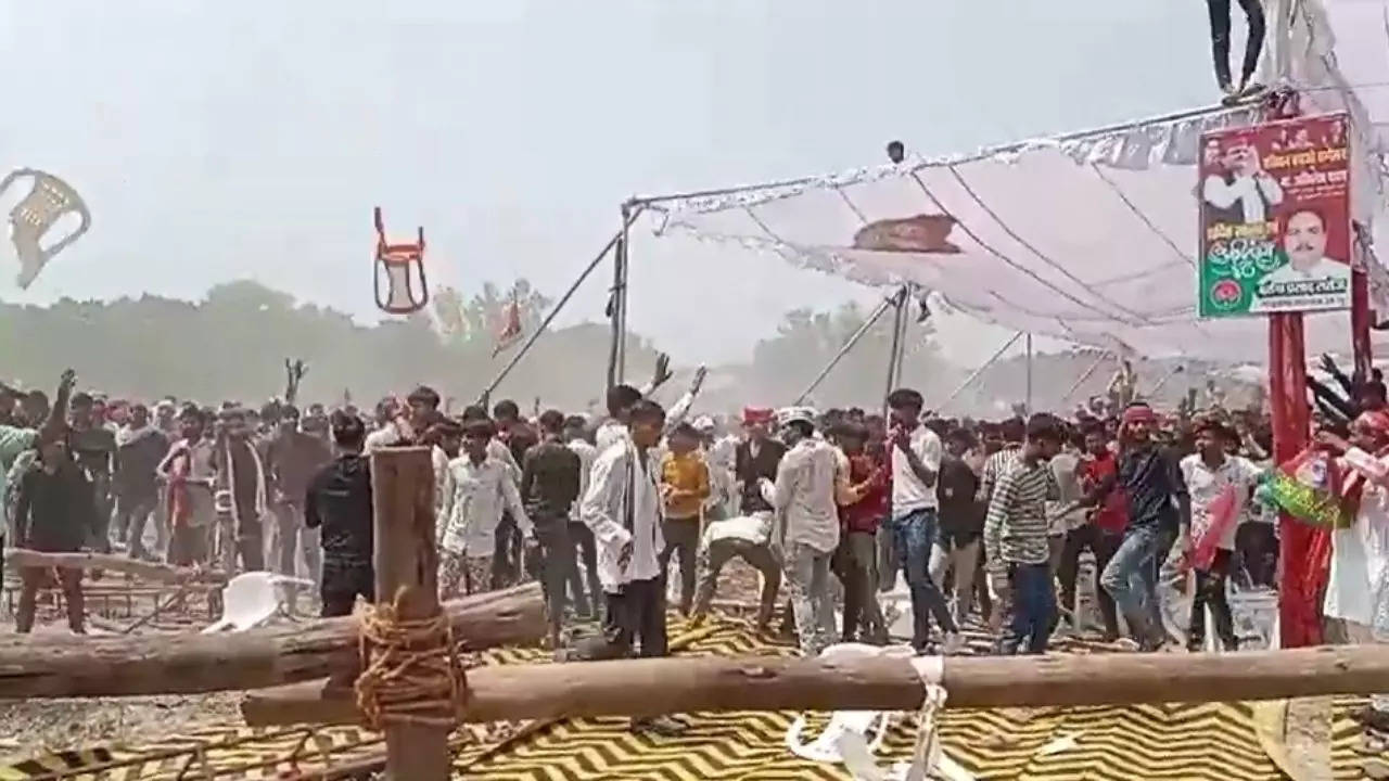 stampede in Azamgarh rally