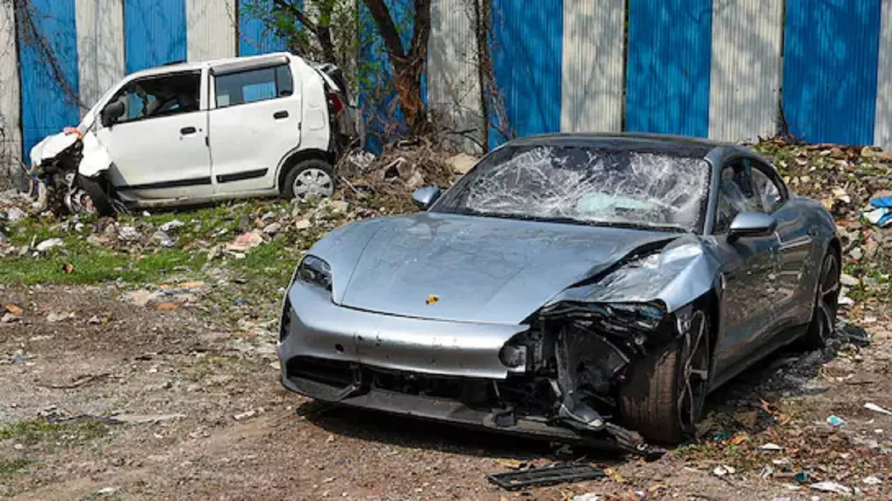 Porsche car crash