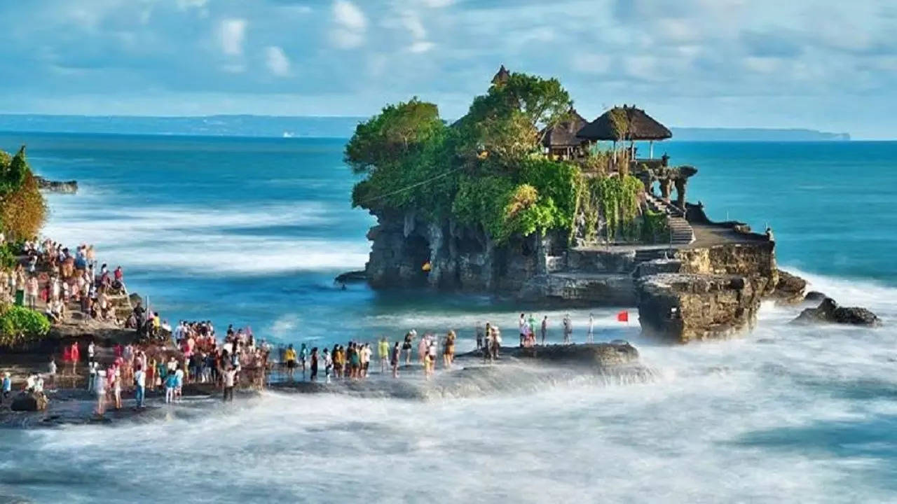 Tanah lot temple