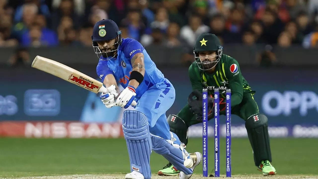 IND vs PAK, IND vs PAK, Kamran Akmal predicts, Kamran Akmal predicts winner of T20 World Cup, Kamran Akmal predicts India vs Pakistan Match, India vs Pakistan, PAK vs IND, T20 World Cup 2024, T20 World Cup, Rohti Sharma, Babar Azam, Kamran Akmal,