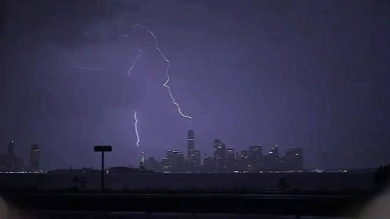 USA Lightning Video