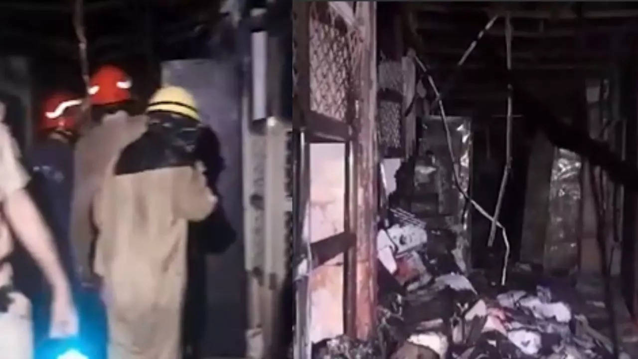 fire broke out at delhi kashmiri gate metro police unit office