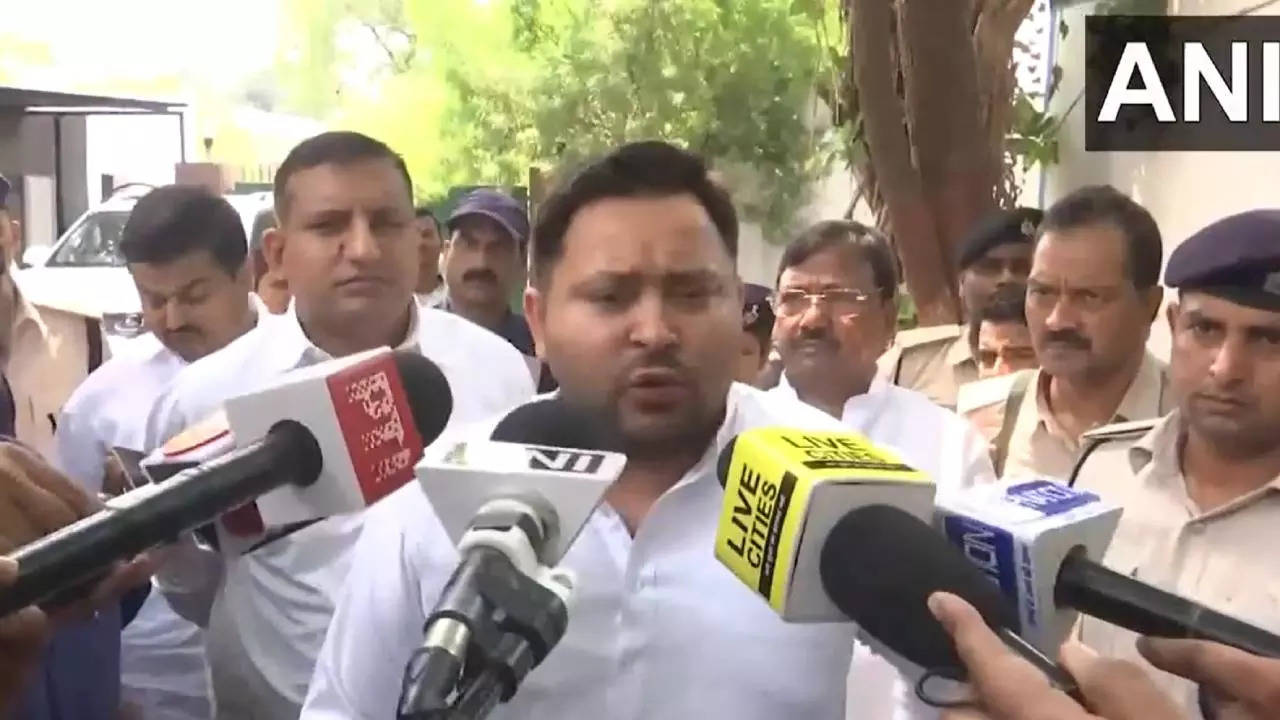 tejashwi Yadav on center govt