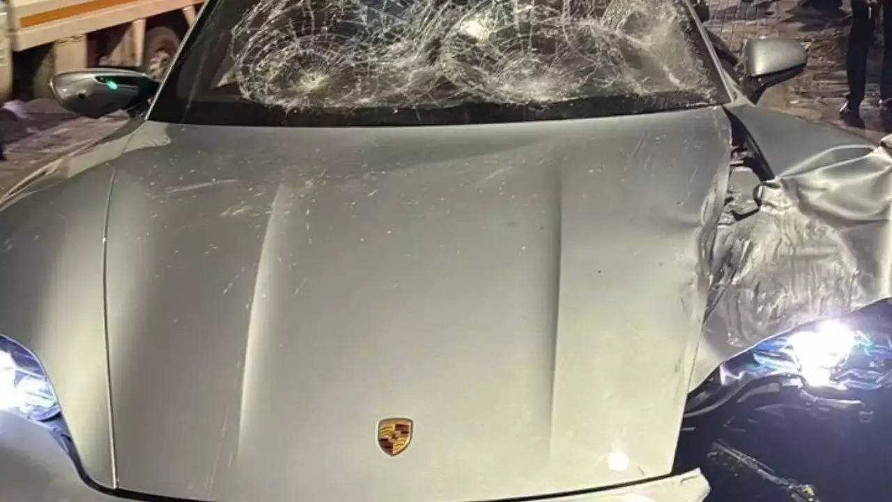 porsche car crash