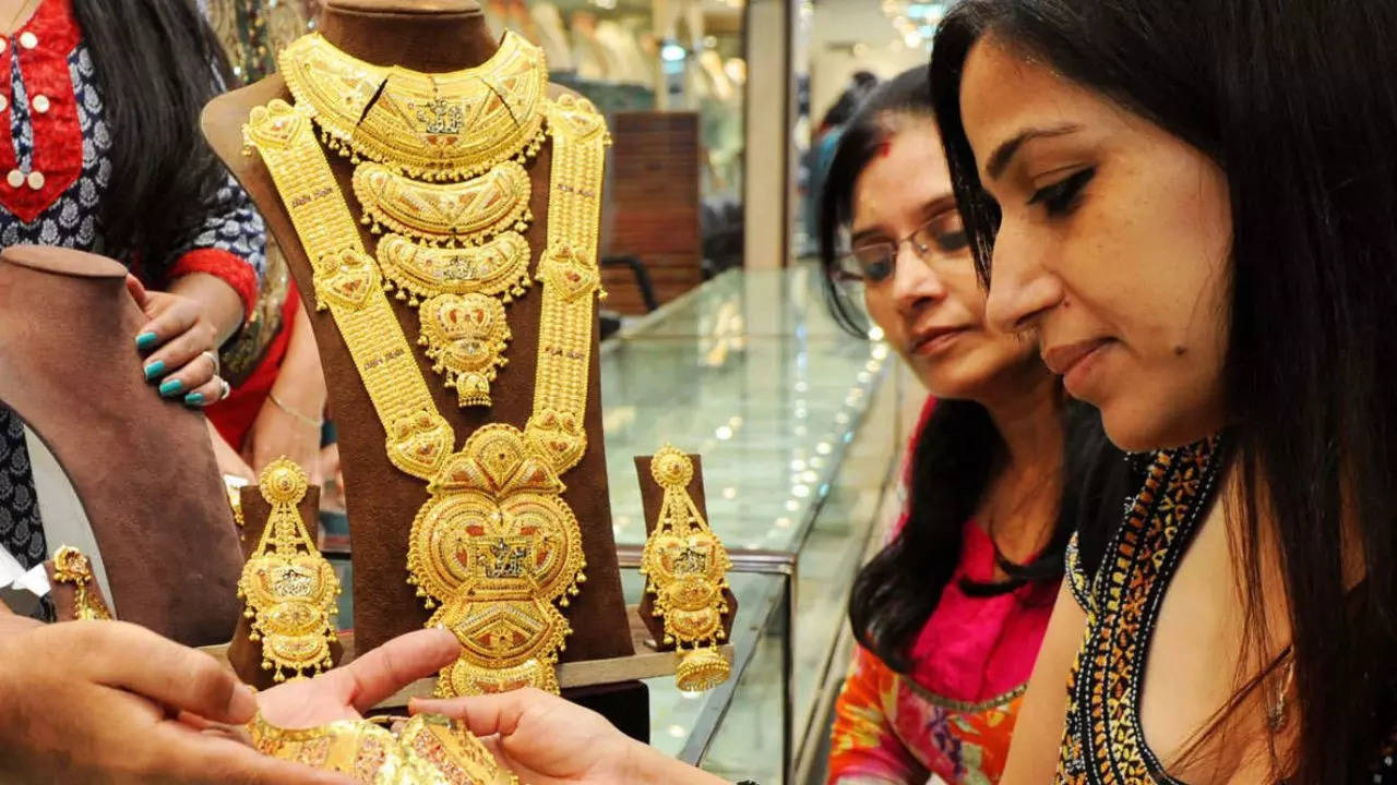 gold rate, gold rate today, gold rate in india, sone ka bhav, chandi ka bhav, aaj ka sone ka bhav, aaj ke chandi ka bhav, chandi ka bav aaj ka, gold rate today 11 June 2024, silver rate, silver rate today, silver rate today in india, silver rate india, gold ka bhav, chandi ka bhav, sone ka bhav, सोने का भाव, सोने का भाव, aaj ka gold rate, aaj ka gold rate india, aaj ka silver rate, silver price11 June 2024, silver price 11 June 2024,