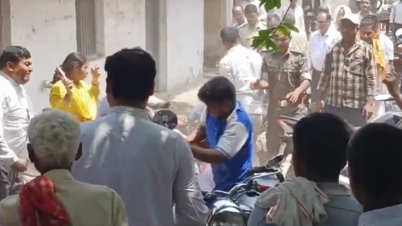 Viral Video of Samastipur Kachari Fighting