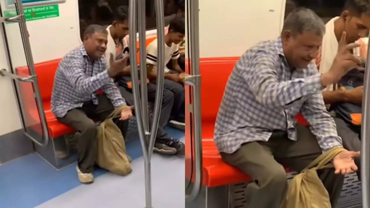 Delhi Metro Viral Video