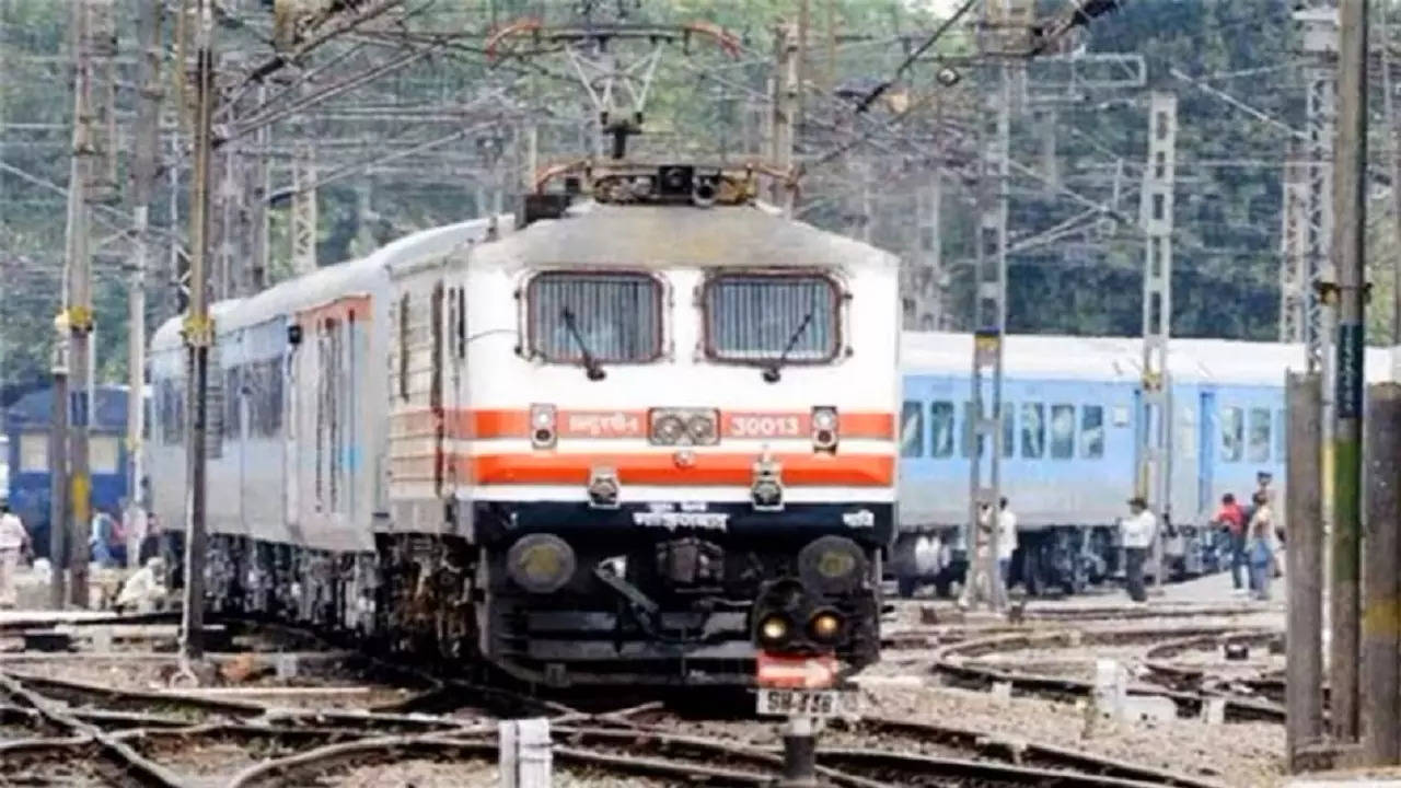 jharkhand train accident