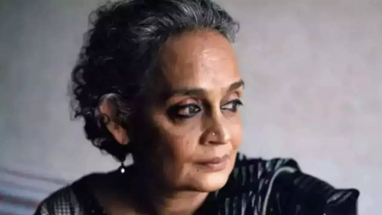 arundhati roy