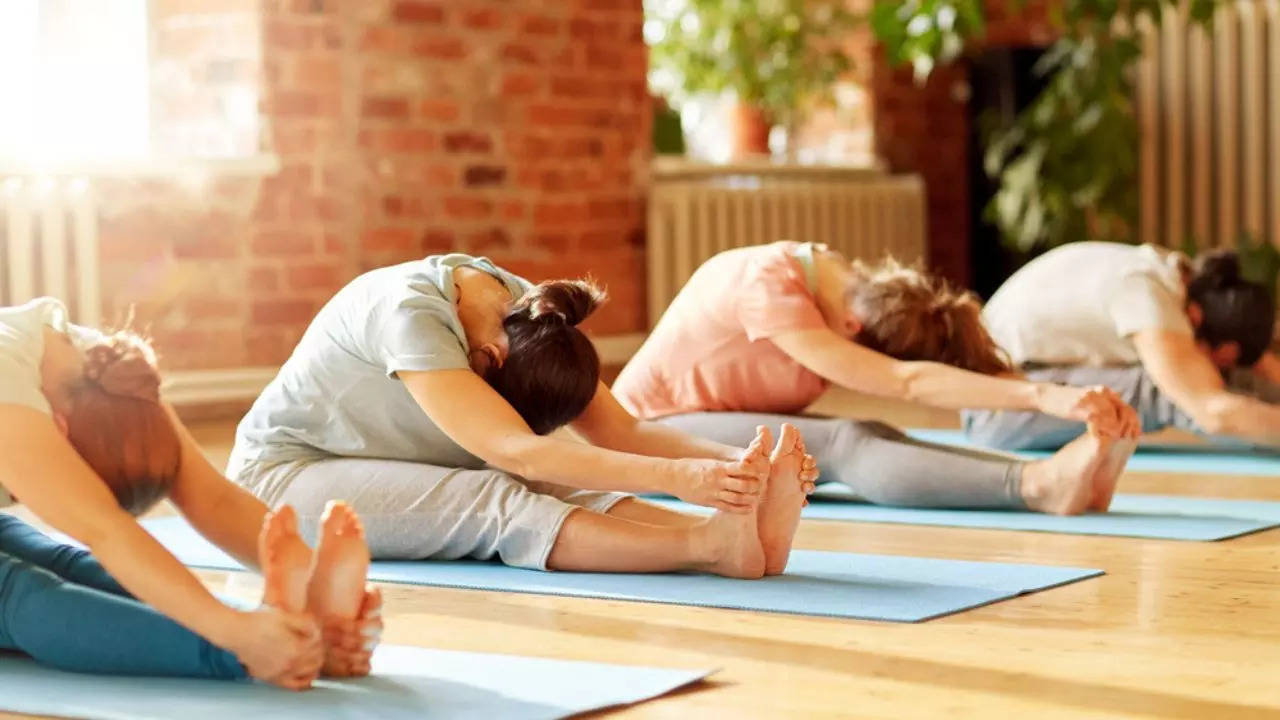 Yoga To Stay Fresh All Day