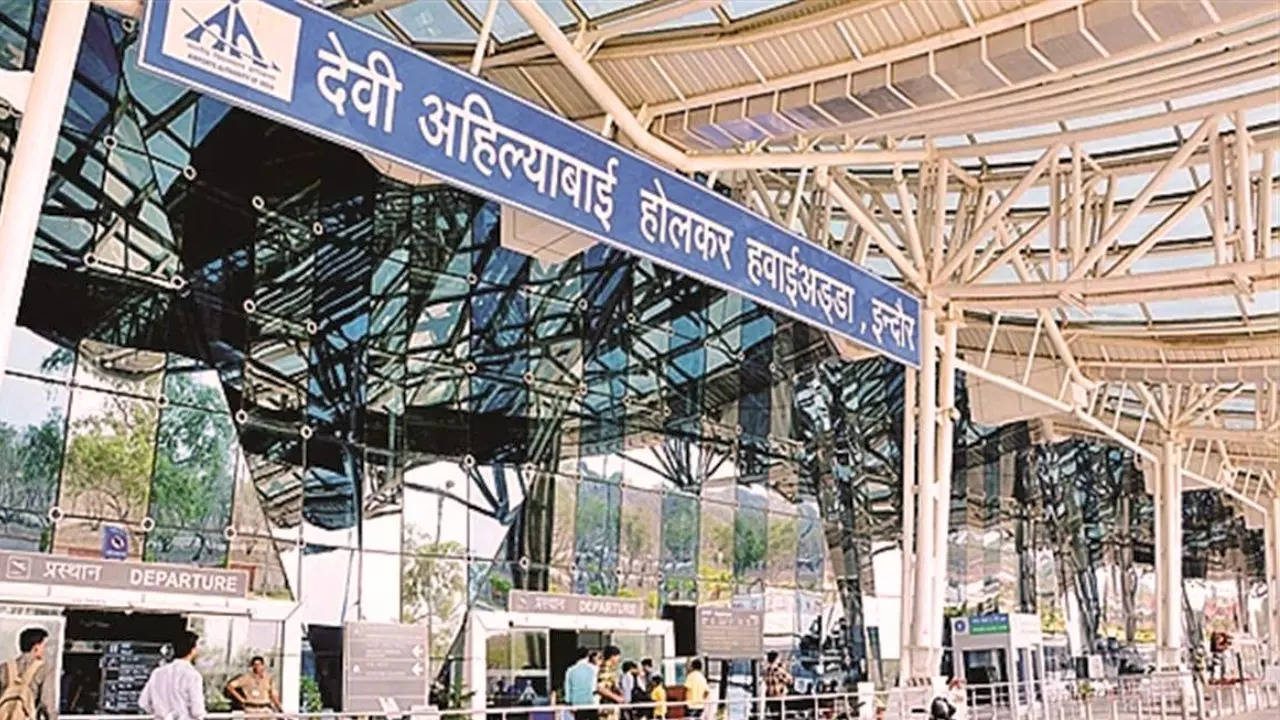 Bomb threat Ahilyabai Holkar Airport