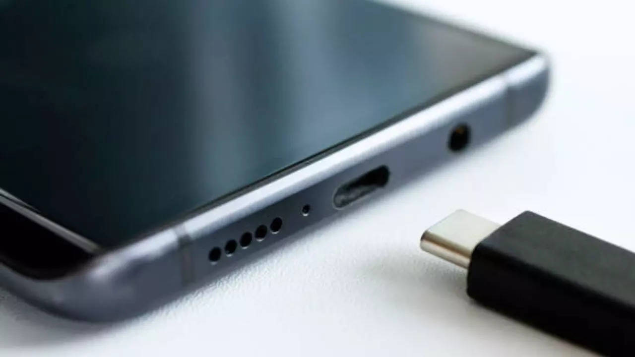 India to Mandate USB-C For Mobile