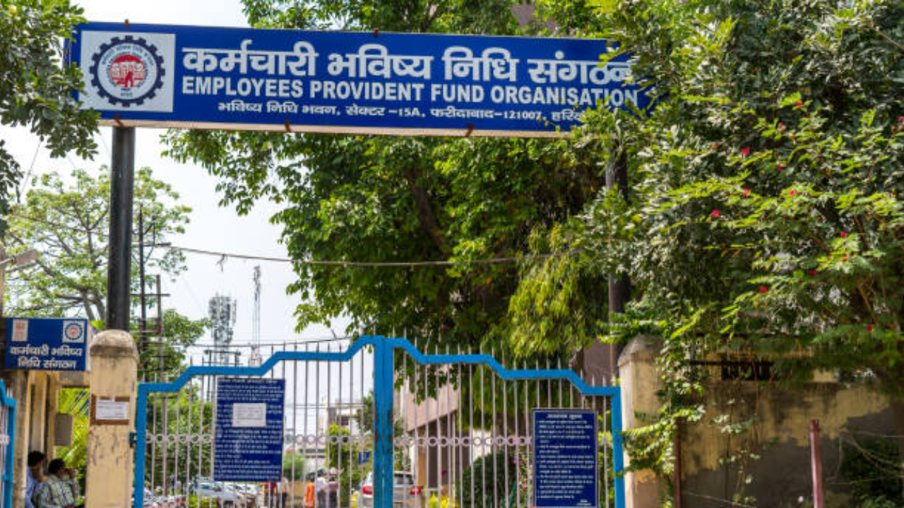 EPFO discontinues GIS